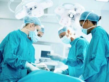 Realización de cirurxía para agrandar o órgano xenital masculino